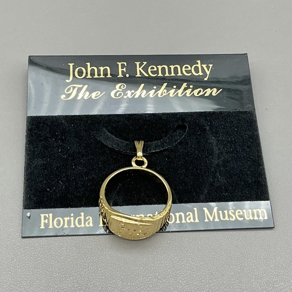 Vintage Florida International Museum Charm JFK Gold Tone Ring Pendant Jewelry